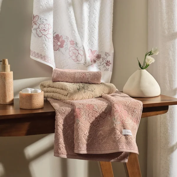 Toalha Karsten Yuna - Gramatura: 430g/m²