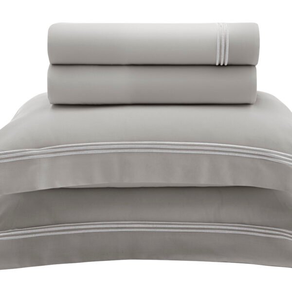 Kit 2 Fronhas Carvalho 300 Fios 100% Algodão com Abas 50cm x 70cm
